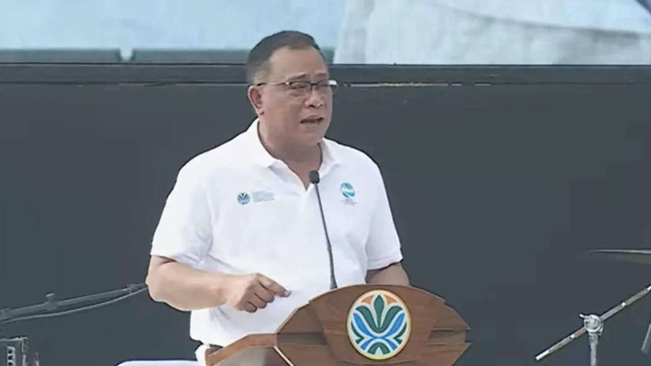 Menteri LH Targetkan Tanam 2 Miliar Pohon demi Ketahanan Iklim