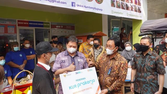 Cerita Okie Supiawan, Sukses Bangun Usaha Aquarium Berkat Pelatihan Kartu Prakerja