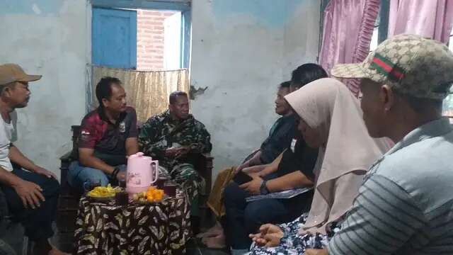 Viral Bocah Perempuan Acungkan Sajam ke Ibunya di Pemalang, Diduga Minta Dibelikan Skincar...