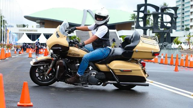Jangan Gegabah, Mengendarai Motor Gede Butuh Keterampilan Khusus