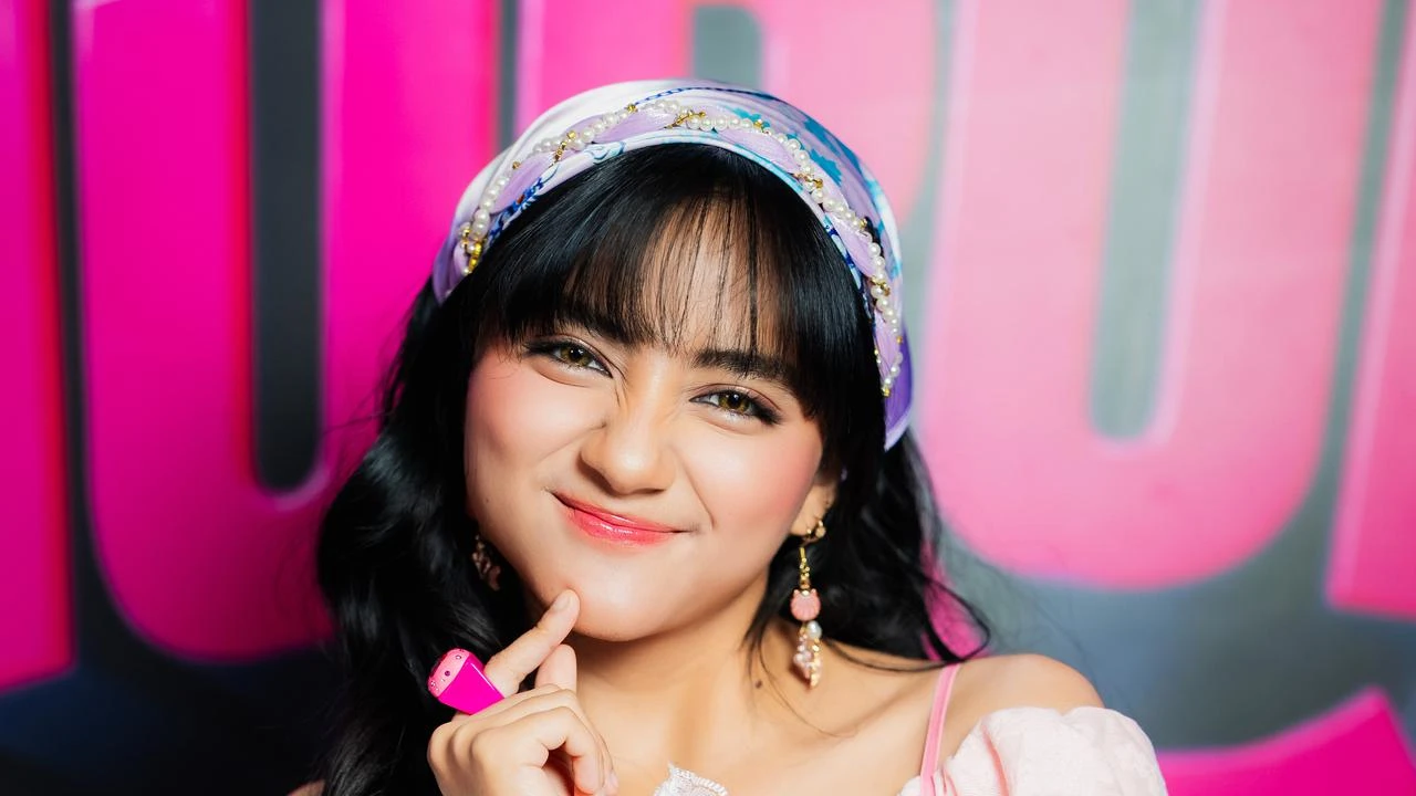 Totalitas Nayla Purnama dalam Serial Di Luar Nurul, Bonceng Tiga hingga Riset Karakter Uni...