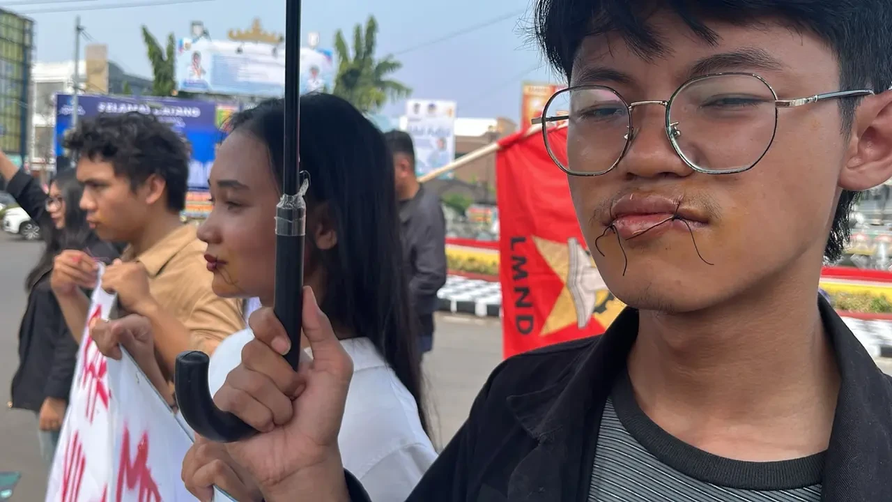 Alasan Mahasiswa Jahit Mulut Saat Kritik Prabowo di Lampung