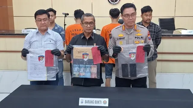 2 Mahasiswa Peras Pejabat Pemprov Jatim, Pakai Isu Perselingkuhan dengan Istri Perwira