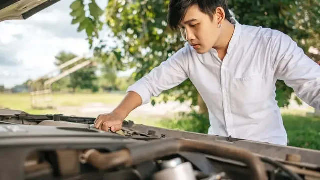 Ini 5 Tips Penting agar Tidak Panik Saat Mobil Mogok di Jalan Tol
