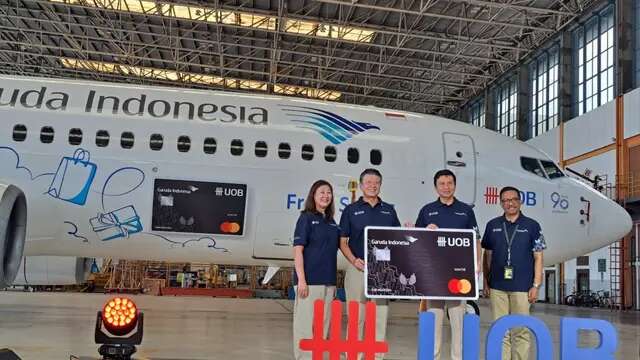 Garuda Indonesia Punya Pesawat Bergambar Kartu Kredit UOB