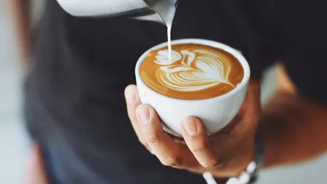 Cara Minum Kopi untuk Lambung Sensitif dengan Aman, Tambahkan Bahan Ini