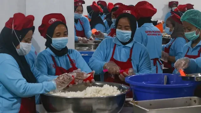 Luhut: Anggaran Makan Bergizi Gratis MakBakal Sentuh Rp 300 Triliun pada 2026