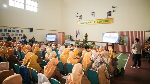 Pemkot Bandung Sebar 'Tim Intel' Pantau Kecurangan SPMB 2025