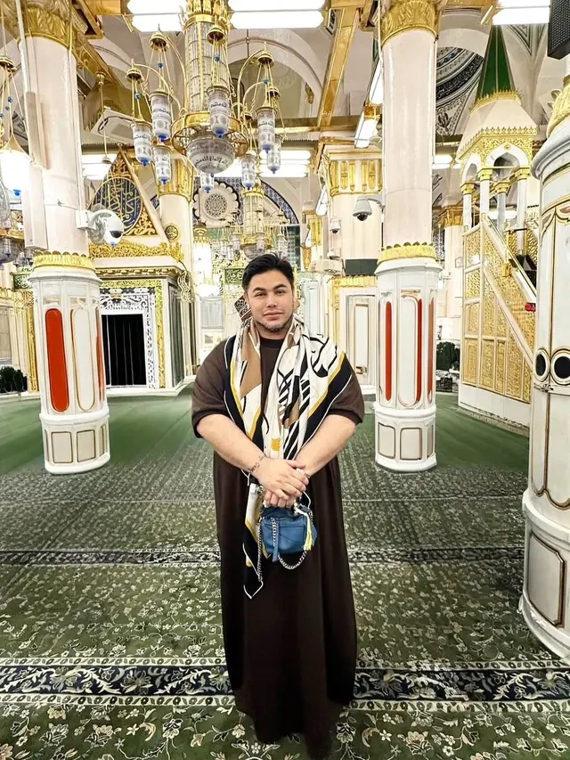 Ivan Gunawan Pamer Foto di Raudah Madinah, Akui Satu Satu Tempat Paling Mustajab untuk Ber...