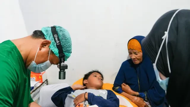 Aksi Nyata Dukung Kesehatan Anak, Khitanan Massal Digelar di 4 Kota