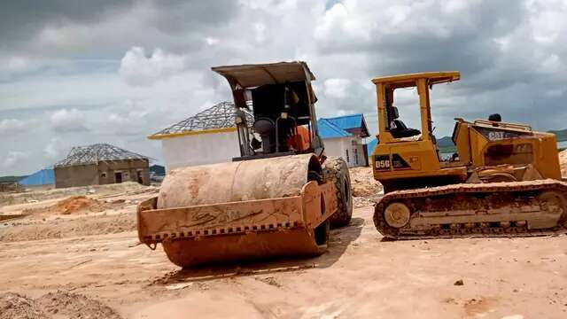 Operator Alat Berat Pembangunan Rumah Relokasi Rempang Mogok Kerja, Tuntut Pencairan Uang ...