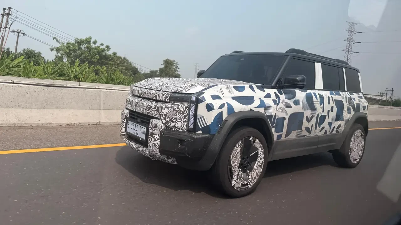 Chery J6 EREV Nampak Uji Jalan di Cikampek
