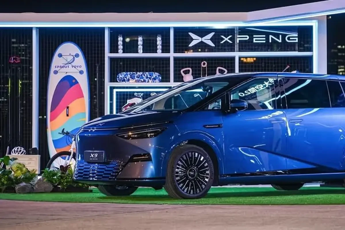 Gelombang Panas Bikin XPeng X9 Mendadak Amblas