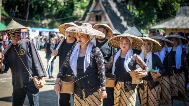100 Kata-Kata Sunda Nyindir Singkat dan Artinya, Penuh Makna