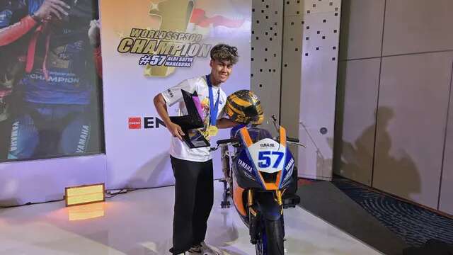 Juara Dunia Aldi Satya Mahendra Ramaikan Penentuan Juara Umum bLU cRU Yamaha Sunday Race 2...