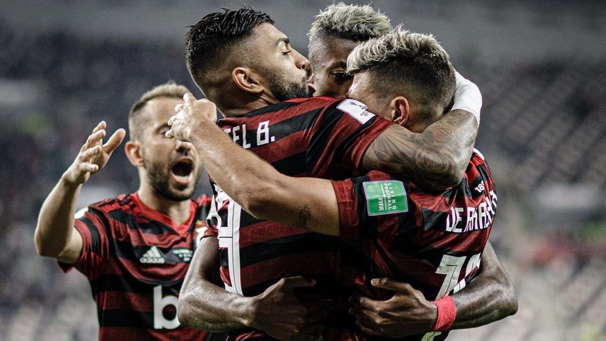 Gabigol, Bruno Henrique e Arrascaeta igualam marca histórica de Zico e Júnior no Flamengo