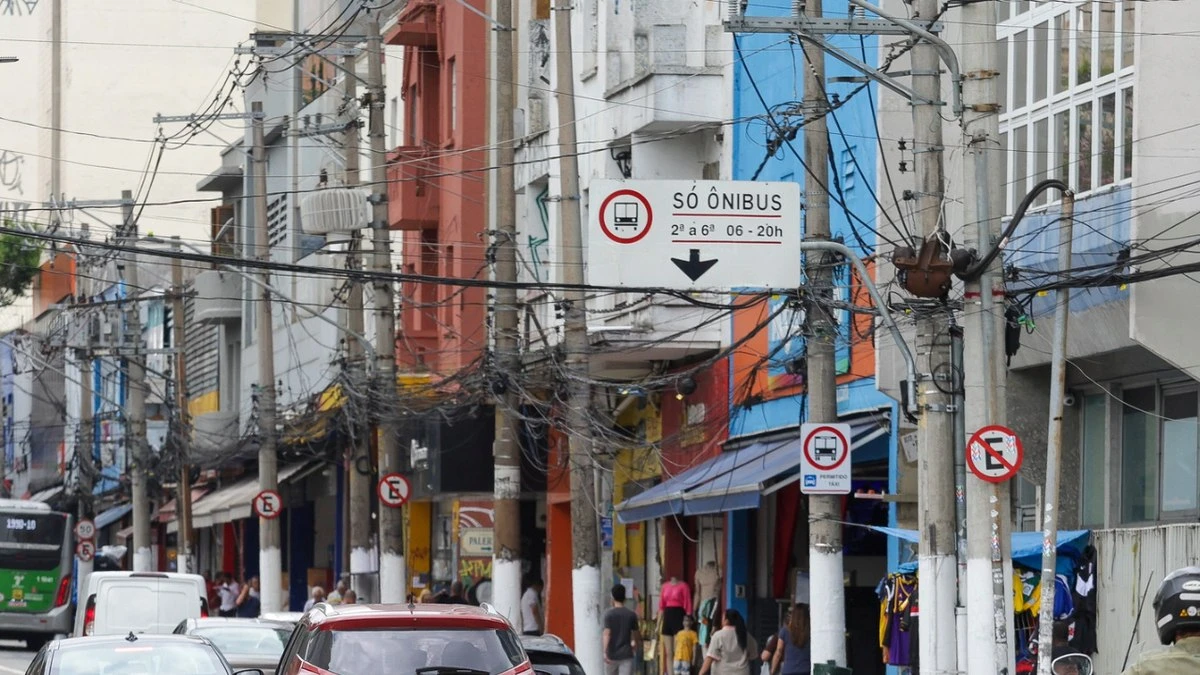 Furtos de cabos da Enel disparam e deixam 19 mil sem luz em SP