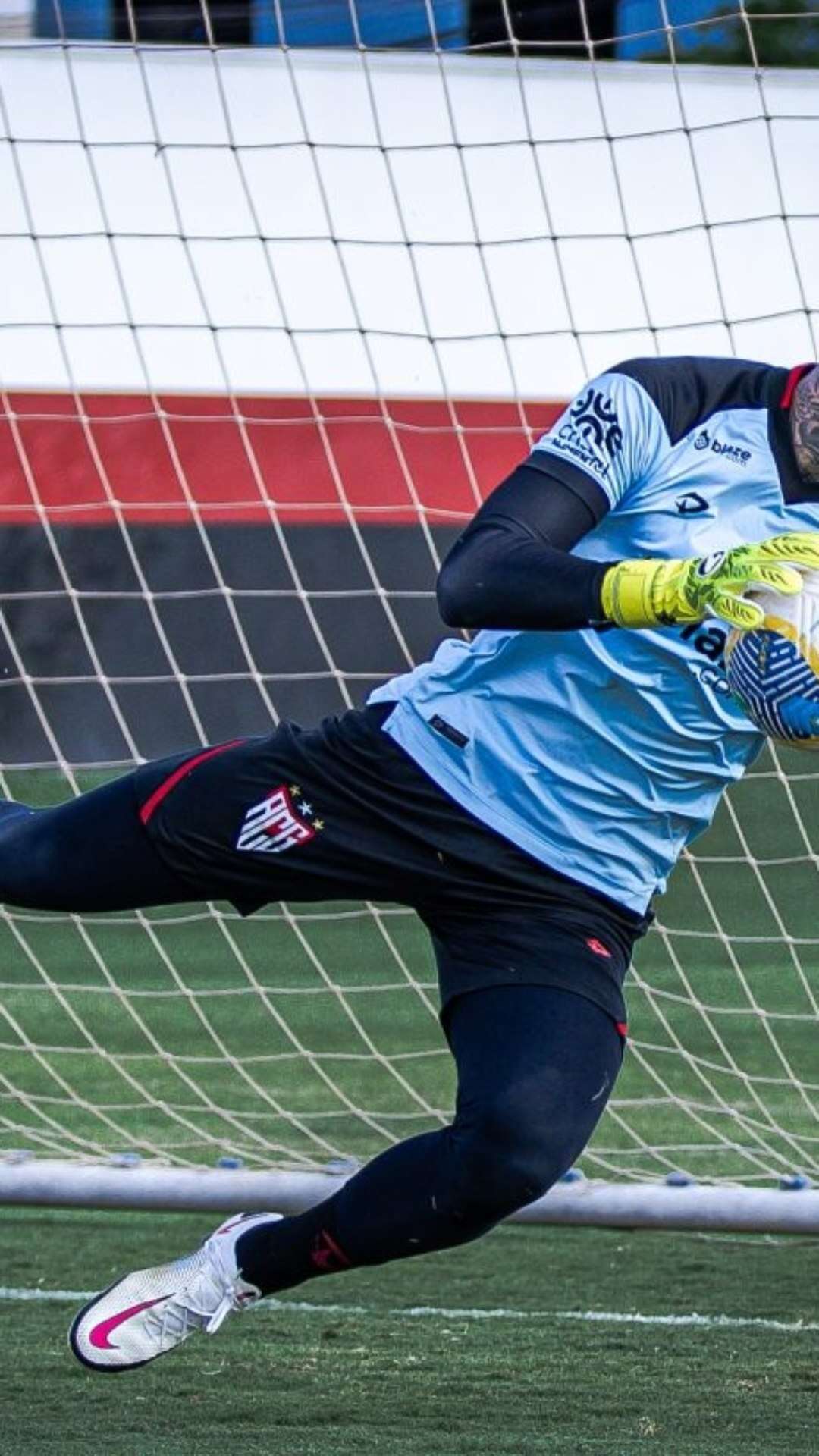 Atlético-GO terá a provável estreia do terceiro goleiro para a partida contra o Fluminense