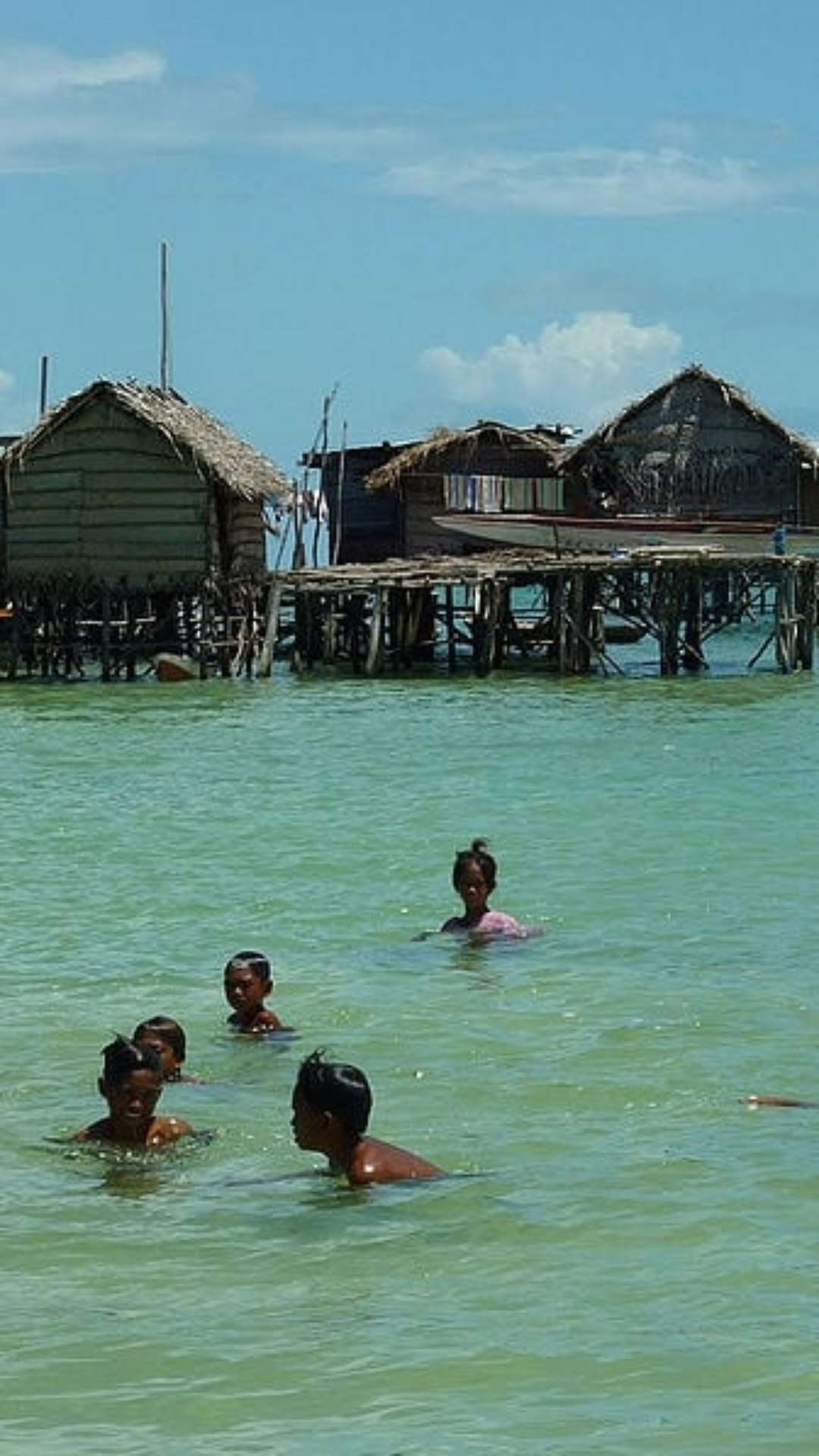 Com mutação em DNA, povo bajau consegue mergulhar por mais dez minutos