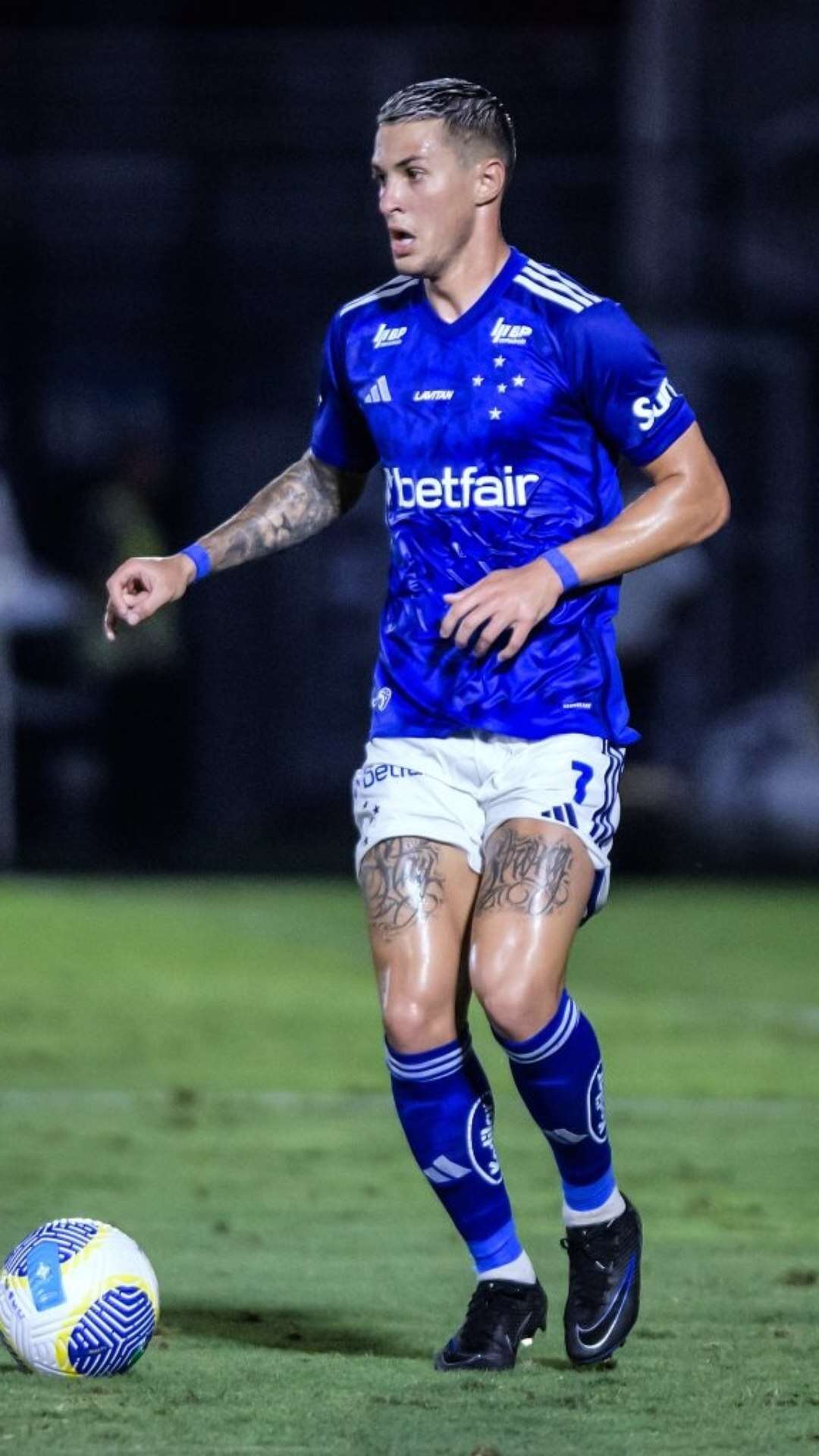 Mateus Vital tem negociações com clube do México e deve deixar o Cruzeiro