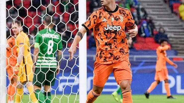 Mesmo sem gol de Cristiano Ronaldo, Juventus goleia na Champions