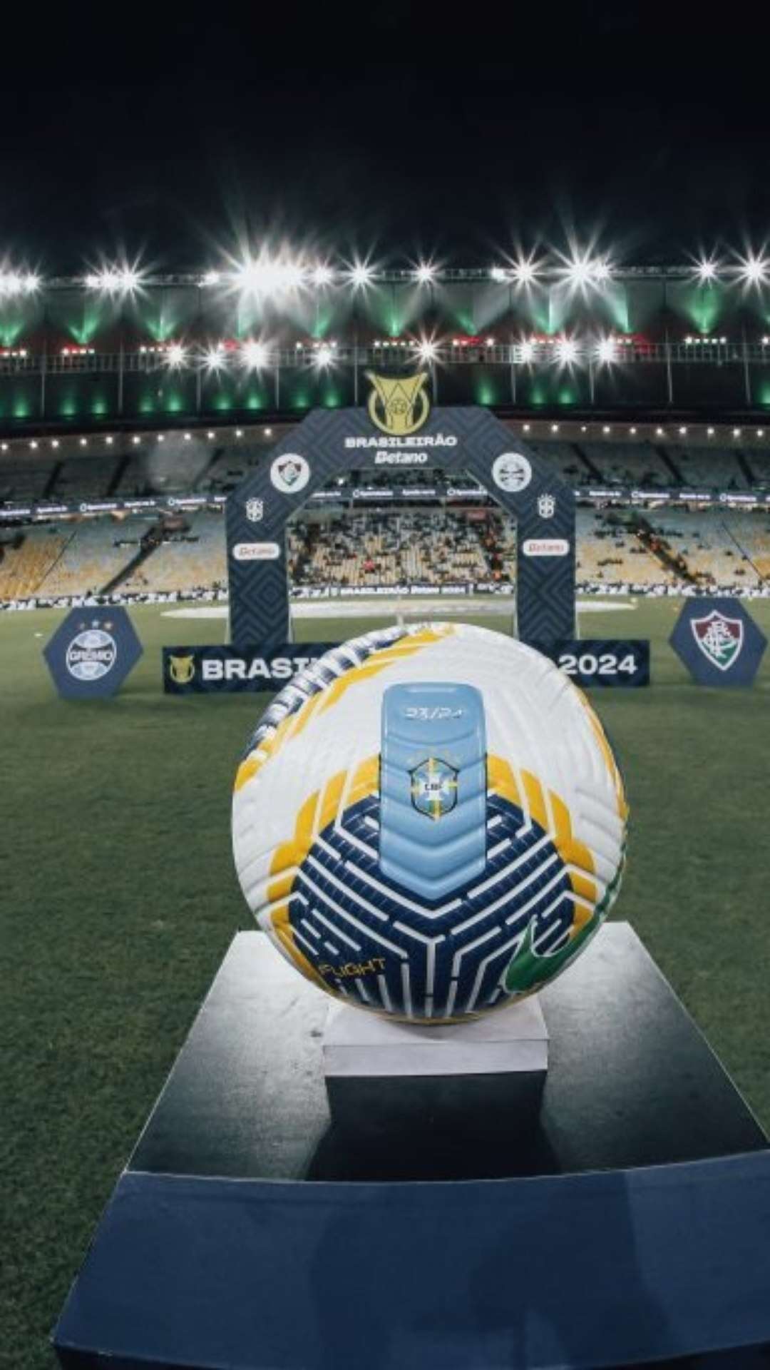 Fluminense luta contra o rebaixamento e depende do Maracanã para escapar do Z-4