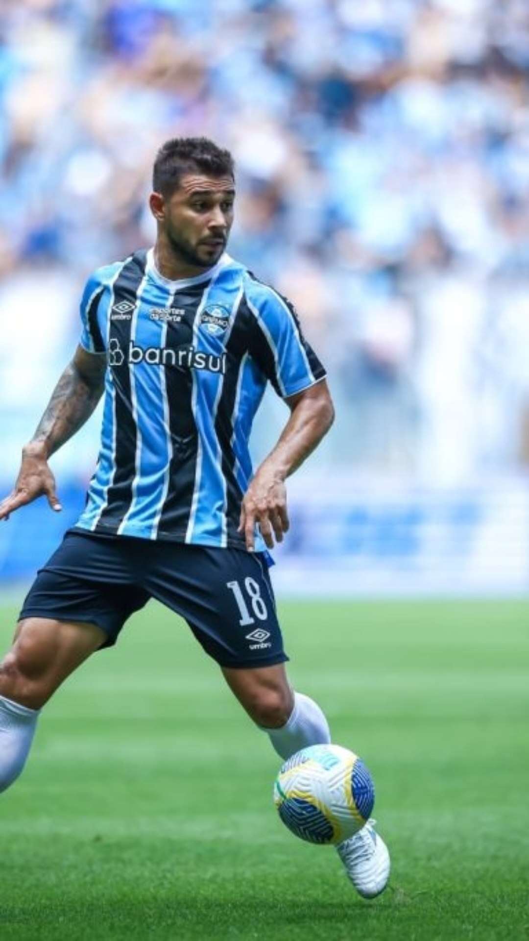 João Pedro destaca tranquilidade do Grêmio em busca de objetivos no Brasileirão