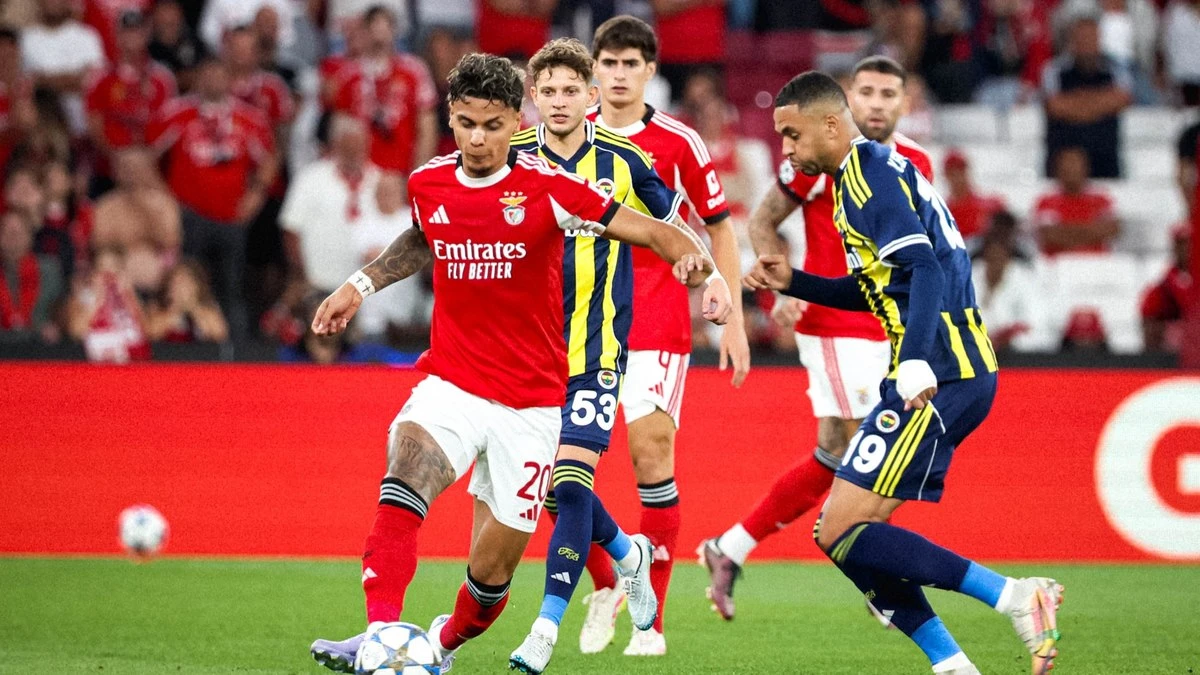 Gato por lebre? Estilo de Richard Ríos irrita torcida do Benfica
