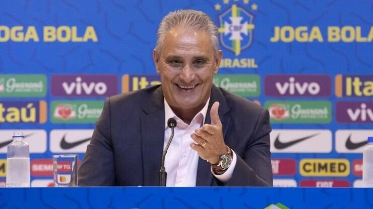 A dois dias da estreia do Brasil nas Eliminatórias, Tite esboça equipe titular