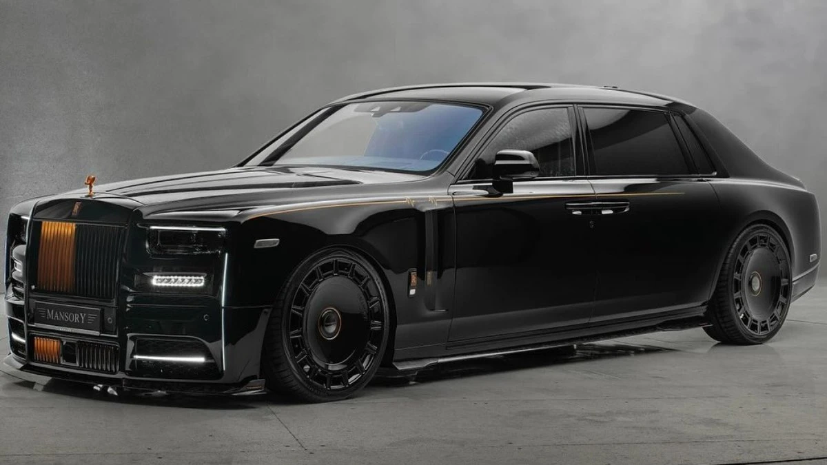 Conor McGregor compra Rolls-Royce de R$ 7,8 milhões; veja fotos