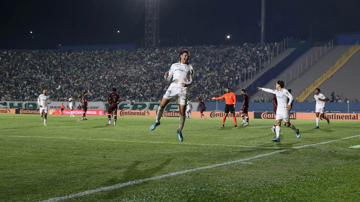 Palmeiras atropela Jacuipense e confirma classificação às oitavas