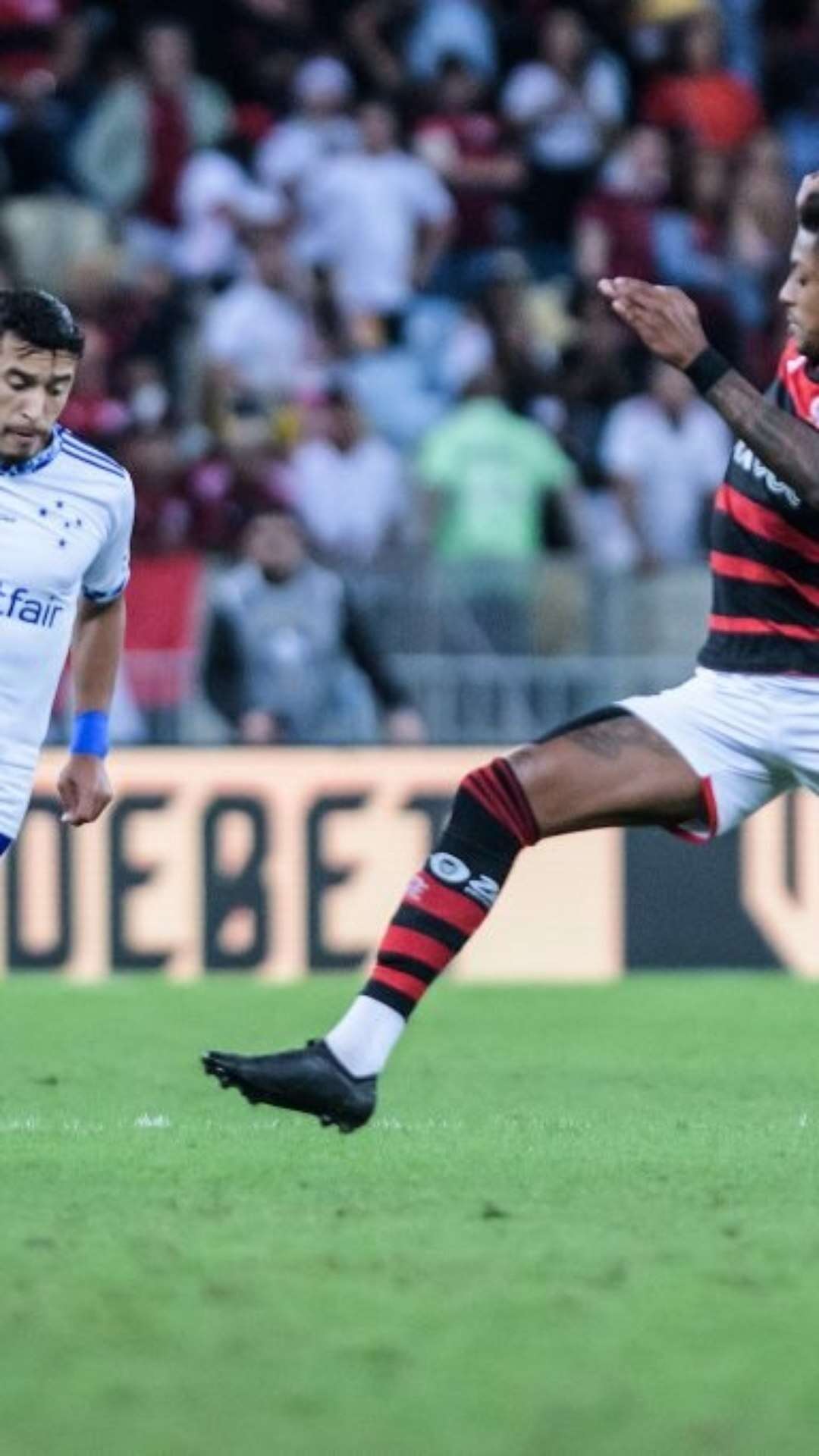 Duelo de finalistas: Cruzeiro recebe Flamengo nesta quarta (6) e busca primeira vitória com Diniz no Brasileirão