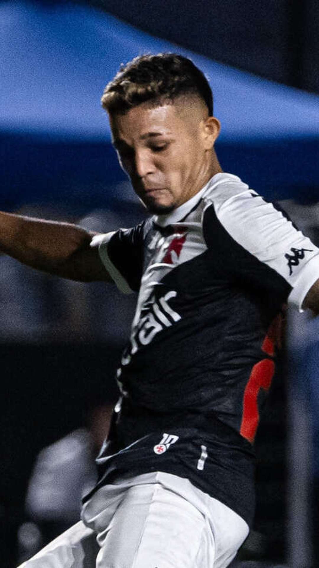 Adson decide operar e é desfalque do Vasco