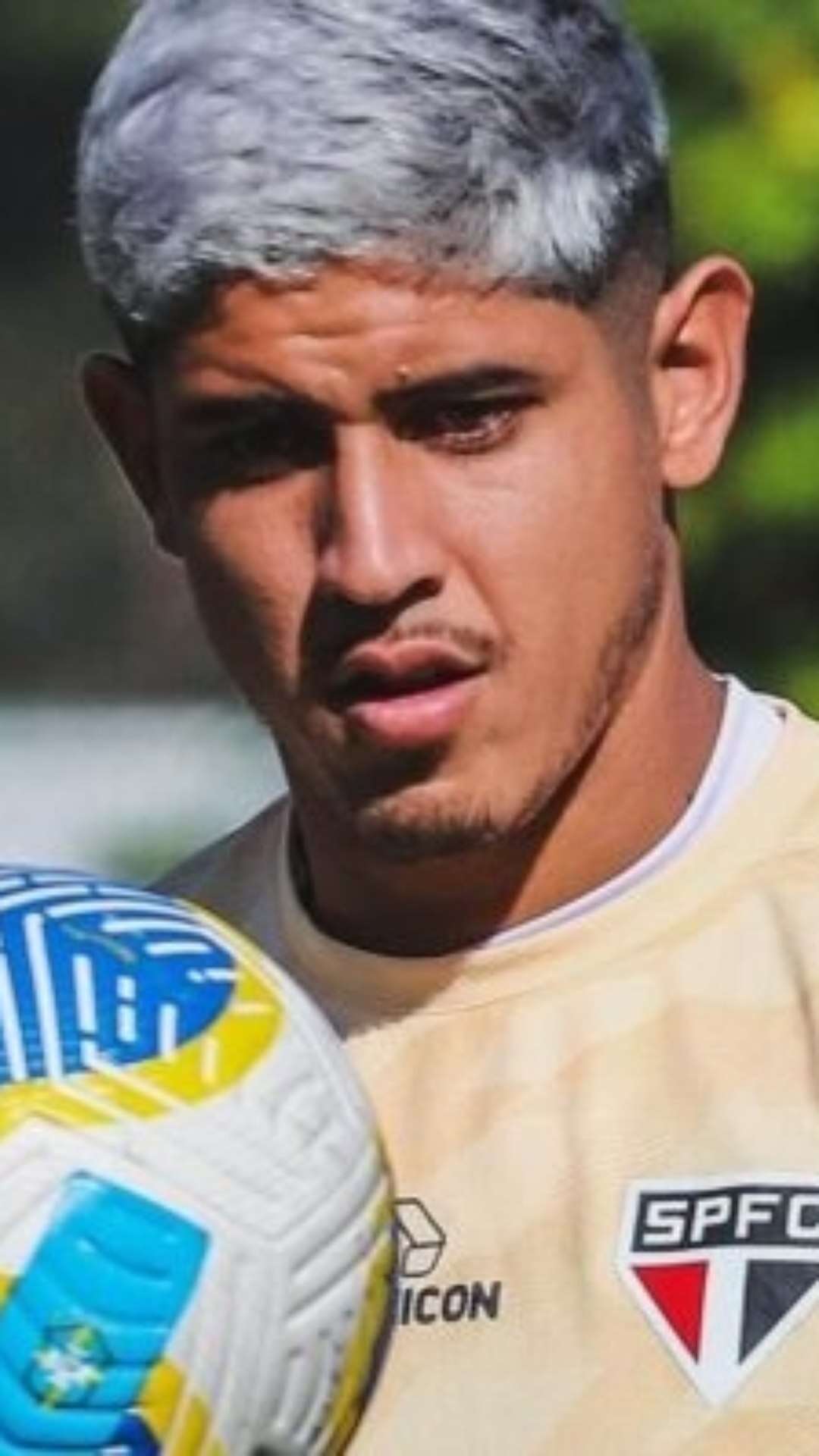 Ausência de Alan Franco no jogo contra o Vasco foi por recomendação jurídica