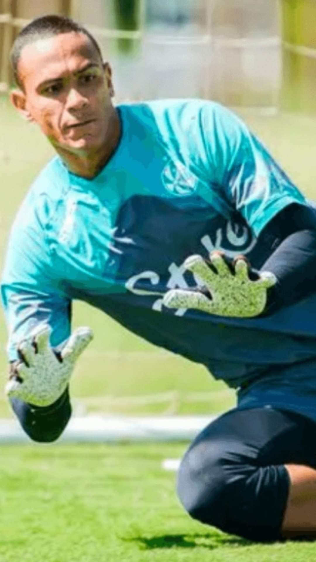 Santos acerta a contratação do goleiro Renan, ex-Juventude