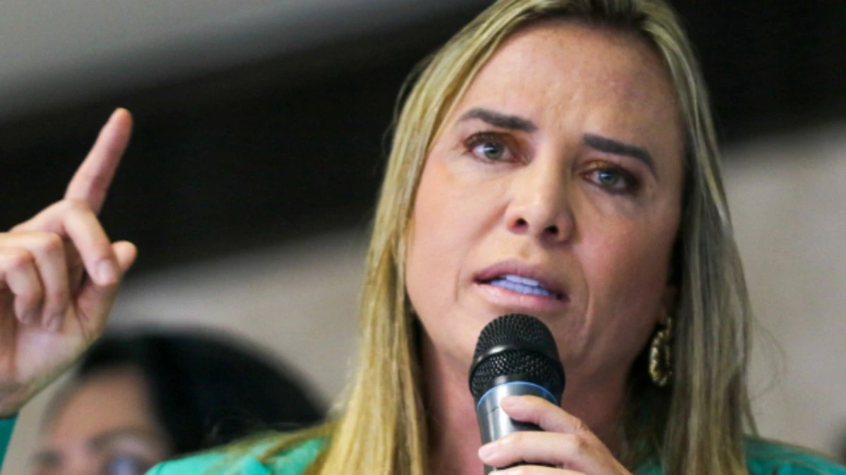 Governadora do DF recebe alta e retoma agenda após susto na saúde
