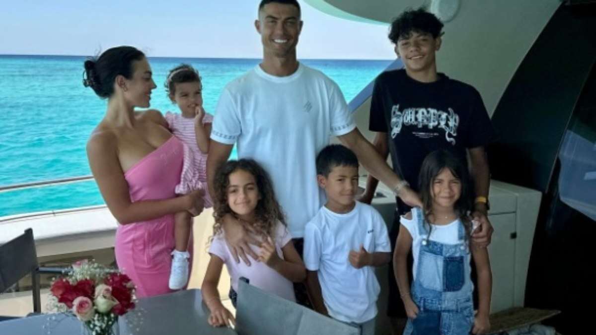 Saiba por que Cristiano Ronaldo teve matrículas das filhas barradas em escola