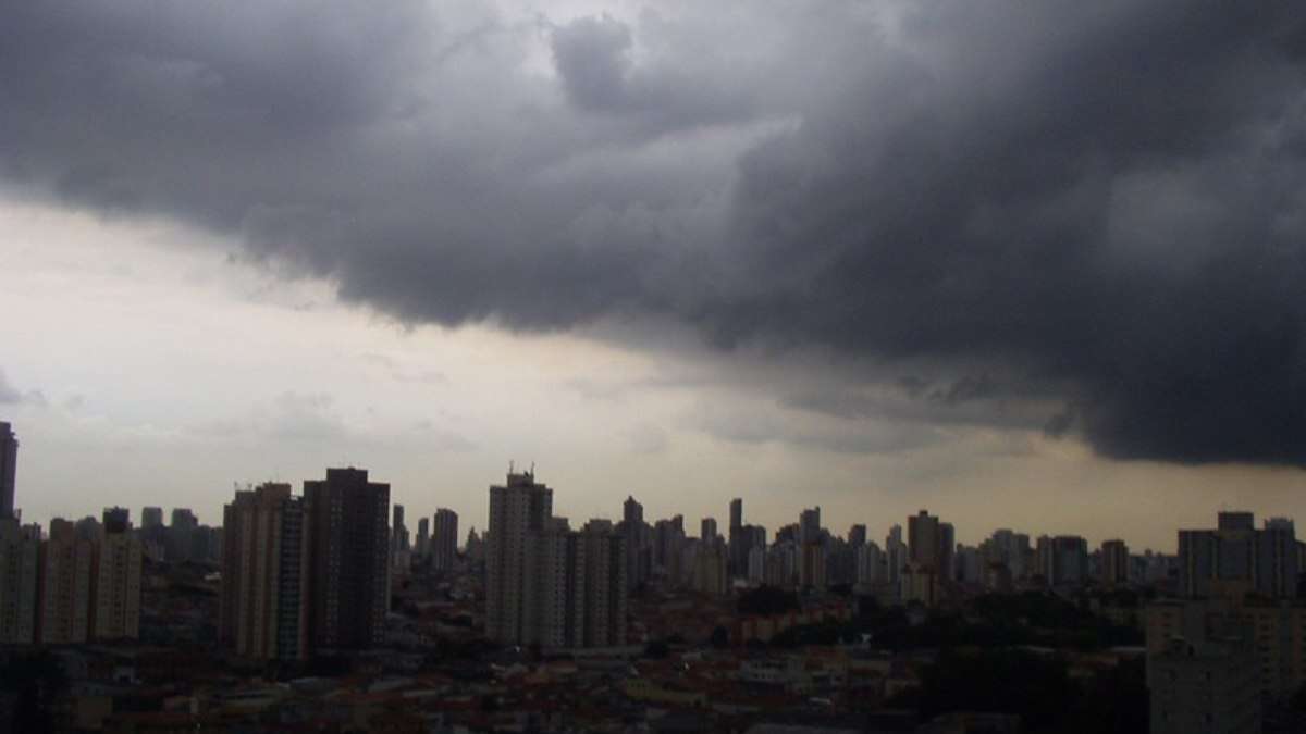 Verão deve começar com temporais e ventos de até 100 km/h em várias regiões do Brasil