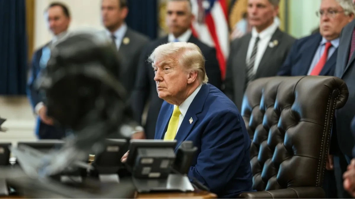 Trump anuncia tarifa de até 200% sobre medicamentos genéricos