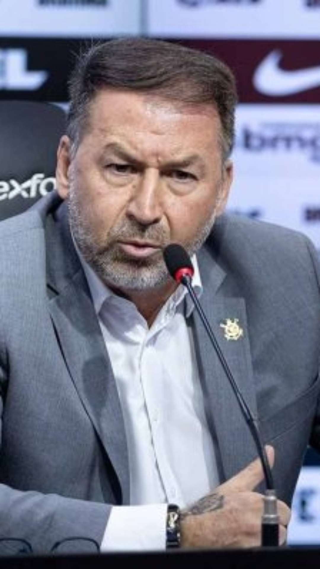 Presidente do Corinthians garante Yuri Alberto, nega oferta a Gabigol e descarta virar SAF