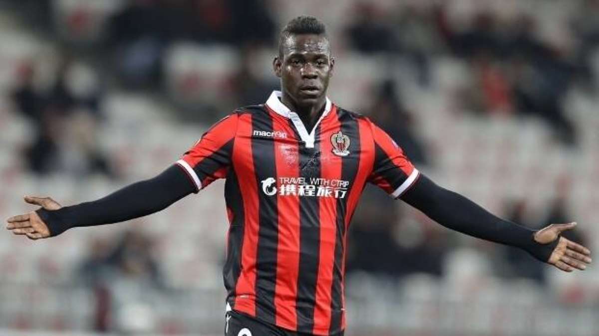 Balotelli dá sinal verde para jogar no Corinthians, que se anima com valores