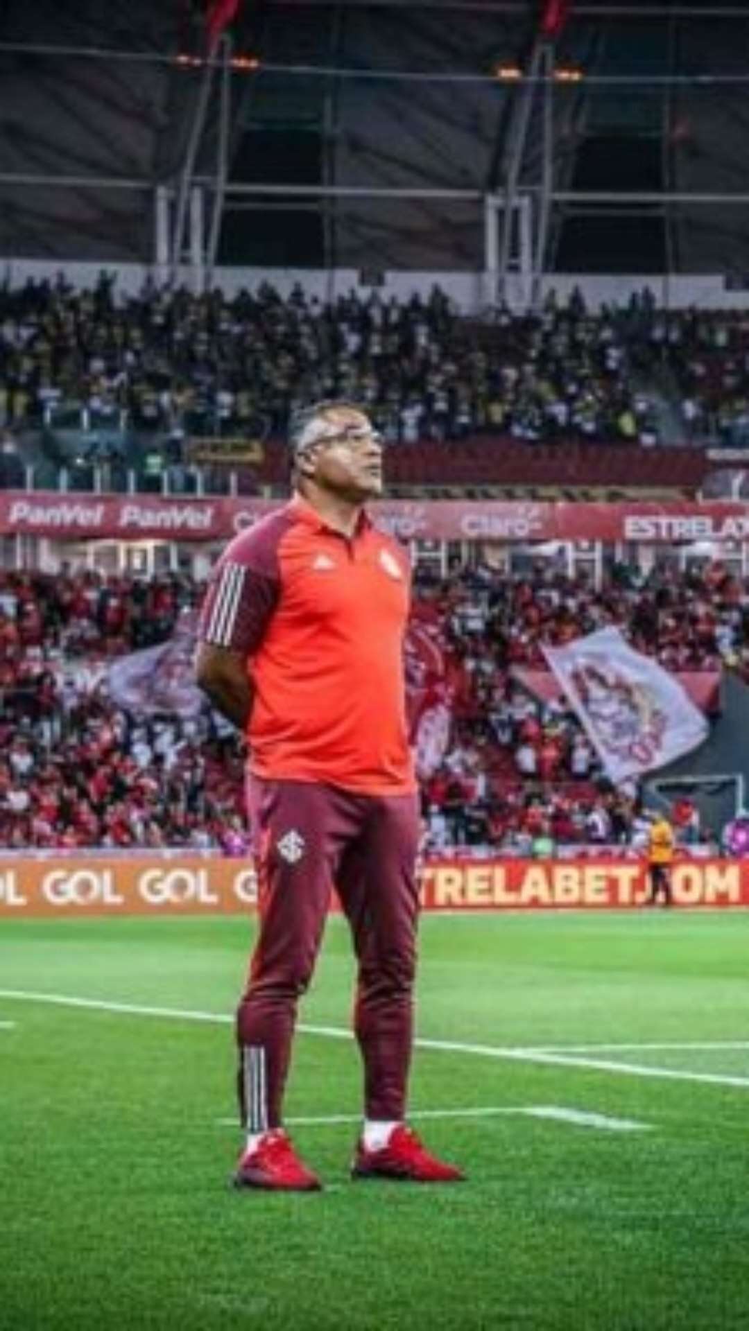 Roger Machado elogia o Internacional e mantém esperança na briga pelo topo da tabela