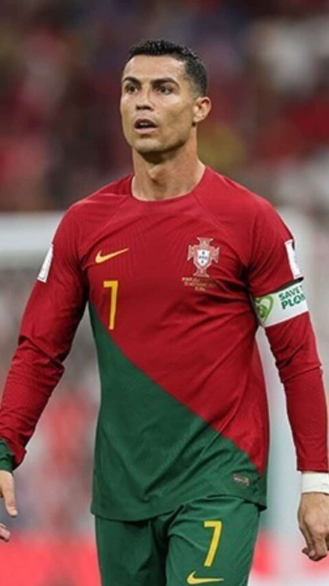 Cristiano Ronaldo não admite ser reserva em Portugal e analisa críticas