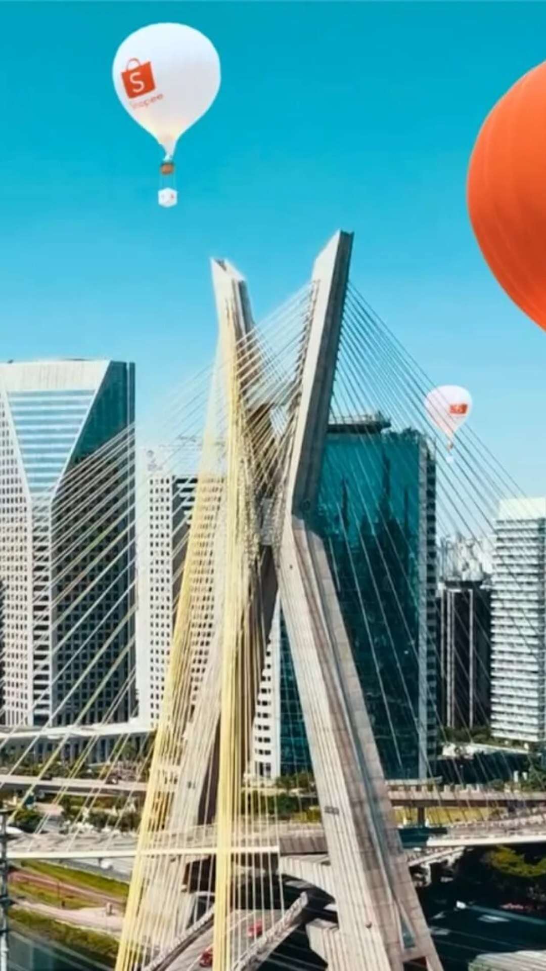 Real ou fake? Shopee surpreende com show aéreo para celebrar os 470 anos de SP