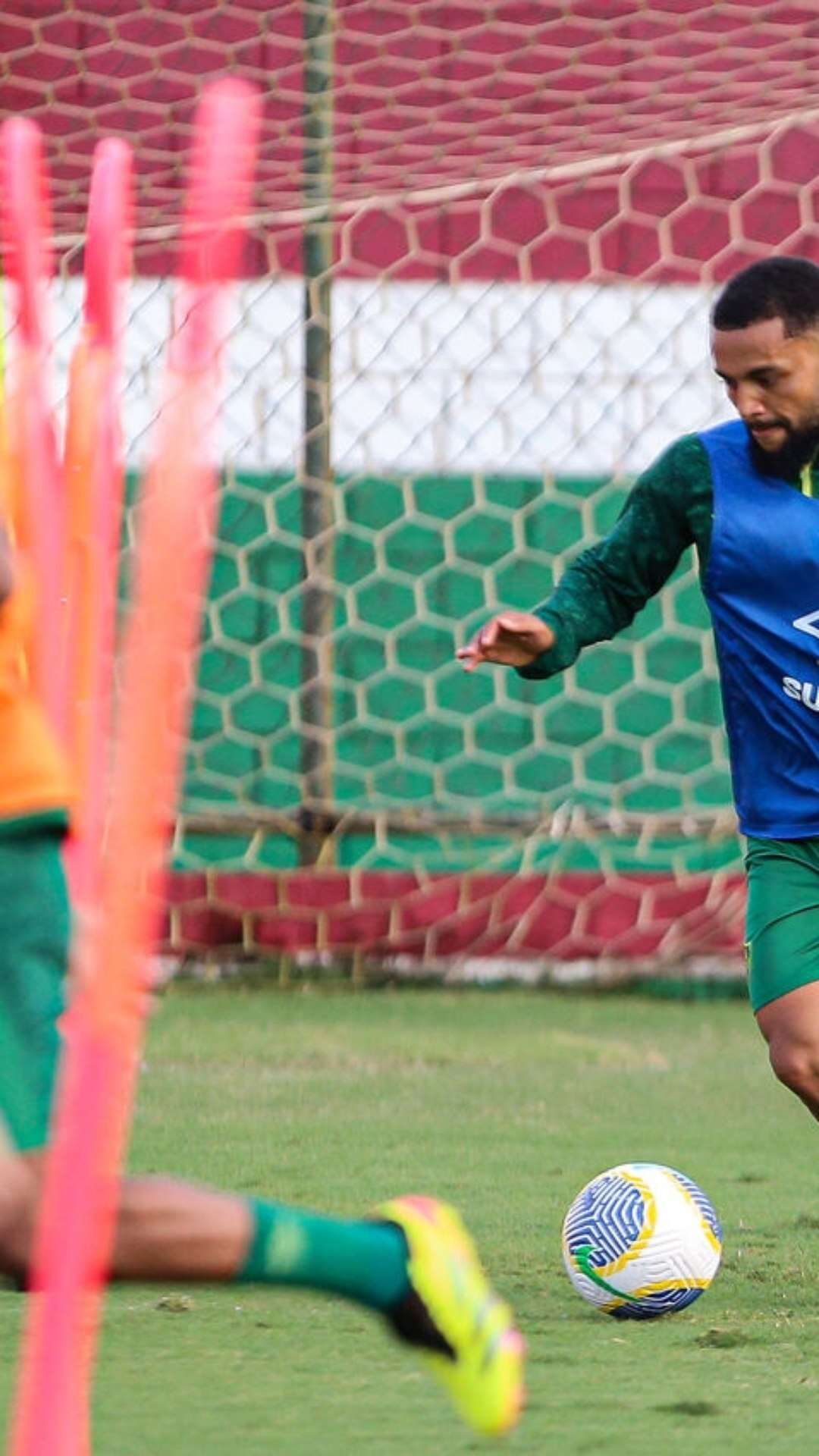 De volta ao Fluminense, Samuel Xavier comenta Clássico Vovô