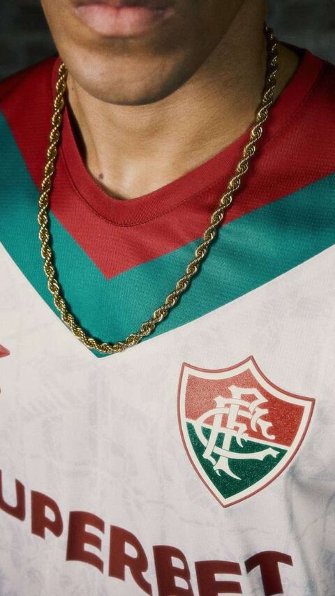 Fluminense apresenta novo terceiro uniforme para a temporada