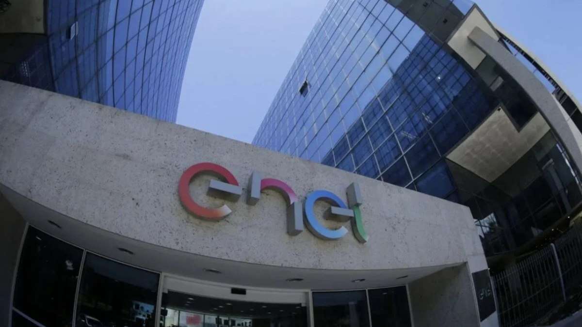 SP: Prefeitura diz que há 6 mil podas de árvores pendentes por causa da Enel; empresa nega