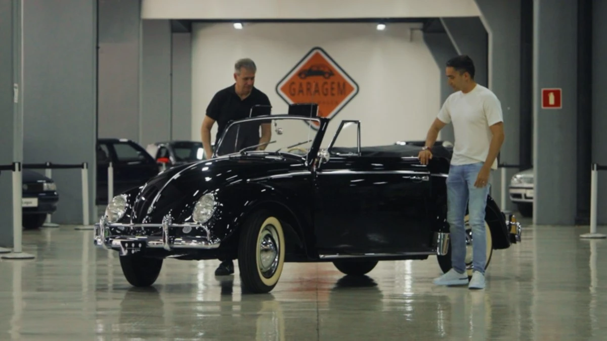 Volkswagen e CARDE trocam Fuscas históricos de presidentes
