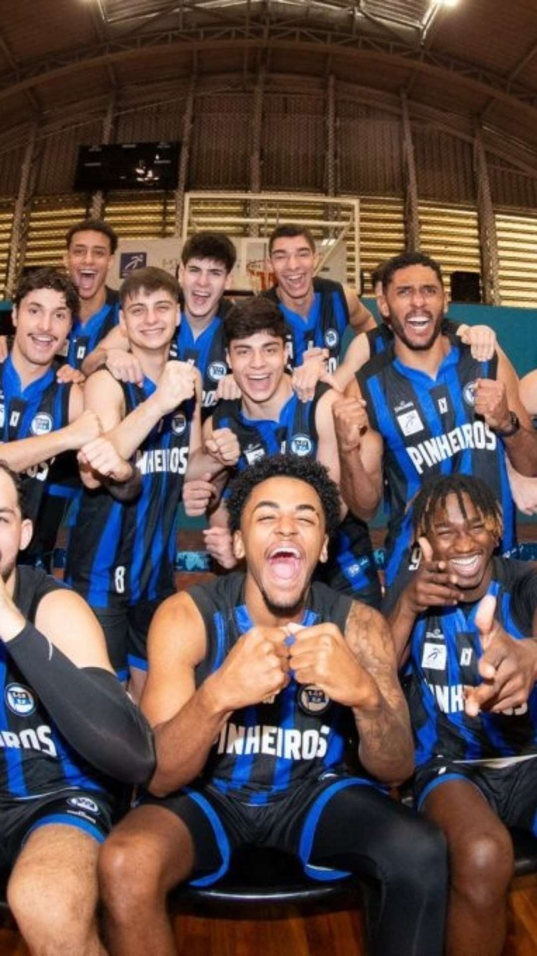 Pinheiros Lança Novo Uniforme de Basquete Spalding na Abertura da Liga Nacional