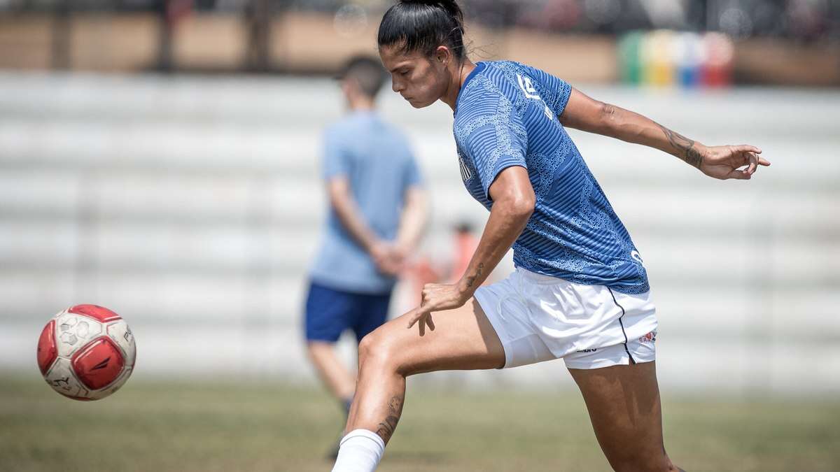 Após ficar de fora da Libertadores, Sole Jaimes volta a ser relacionada o Santos